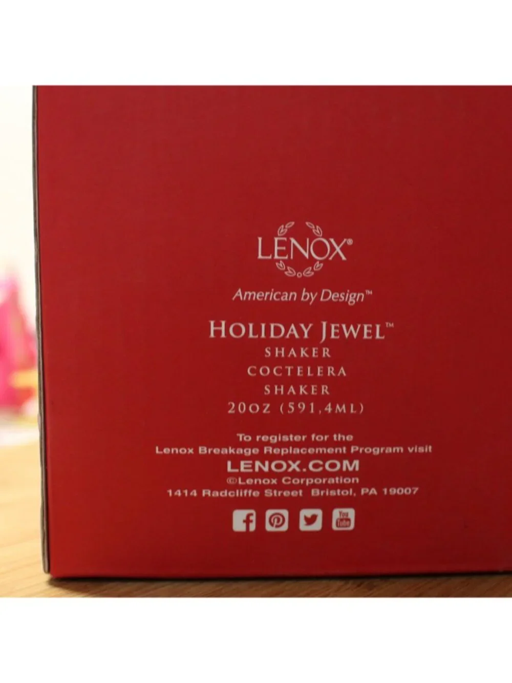 Lenox Holiday Jewel Cocktail Shaker 20oz Glass Red Spiral Lattice Metal Lid Box